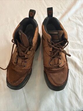 Ariat Women's Size 7.5 B Brown Hiking Boots. Used. No Returns Accepted.